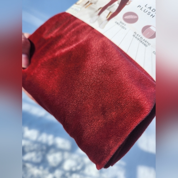 Serra plush leggings, size medium, New, red burgundy - Picture 5 of 5